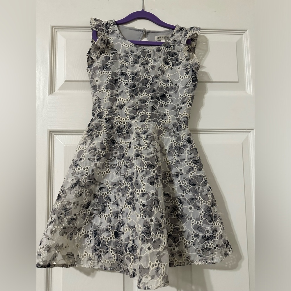 Spring/summer girl’s party dress. Size 7.